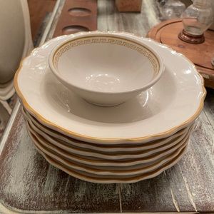 Vtg. Homer Laughlin large soup bowls exc qty 6 ... free vintage gift(s)